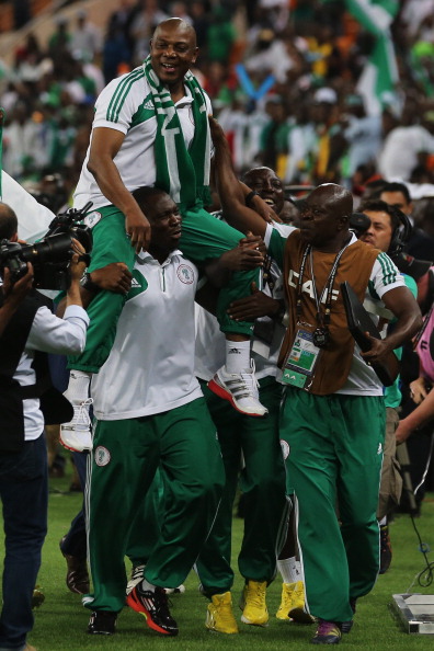Daniel Amokachi lifts Stephan Keshi after the Super Eagles win AFCON 2013