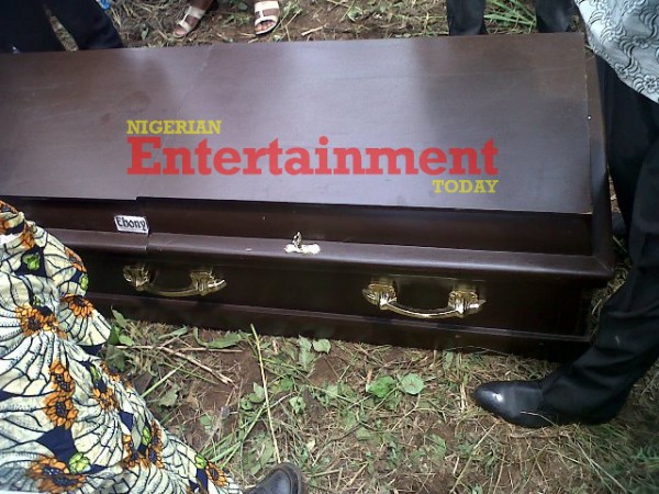 Fatai Rolling Dollar laid to rest (1) copy