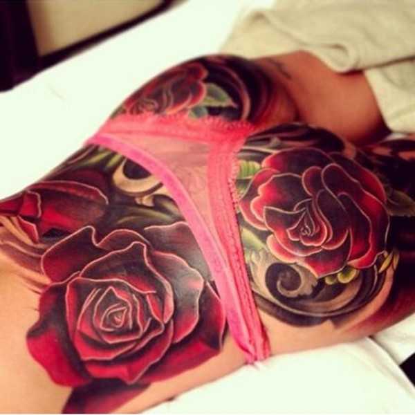 Cheryl Cole reaveled her new tatoo. Photo:Bangshowbiz