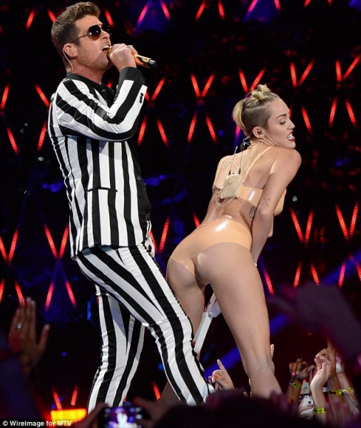 Miley Cyrus 'raunchy dances' with Robin Thicke at the 2013 MTV Video Music Awards