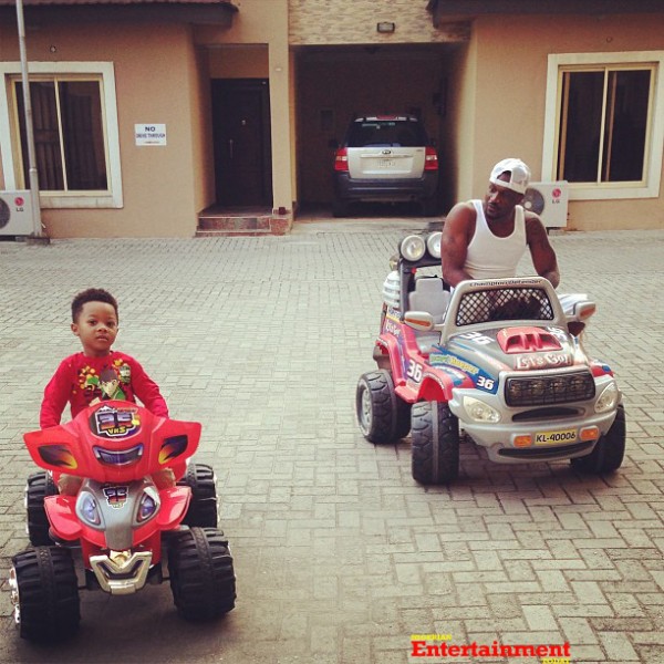 Peter Okoye and family (1)