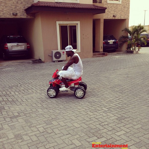 Peter Okoye and family (3)