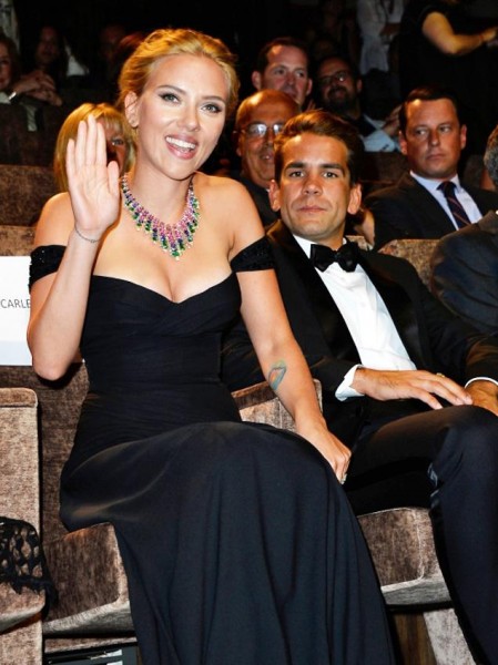 Scarlett Johansson and fiance Romain Dauriac. Photo: Pascal Le Segretain/Getty Images