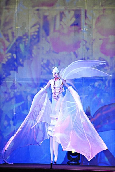 Dancer on stilts