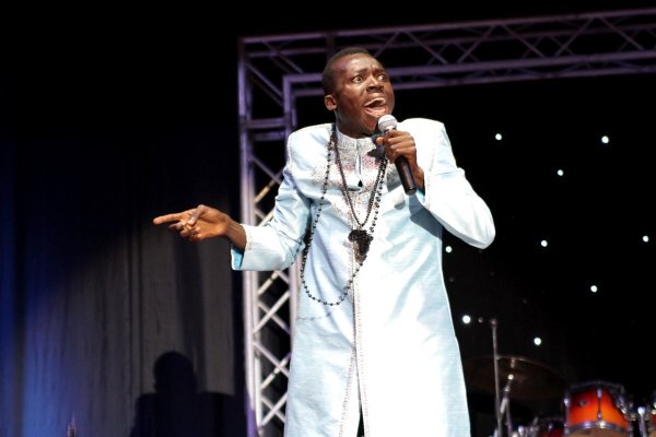 (comedian and gospel act, Akpororo)