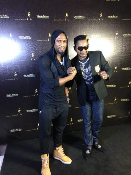 Praiz and Awilo on red carpet- Johhny Walker live at the Oriental Hotel, Lagos.