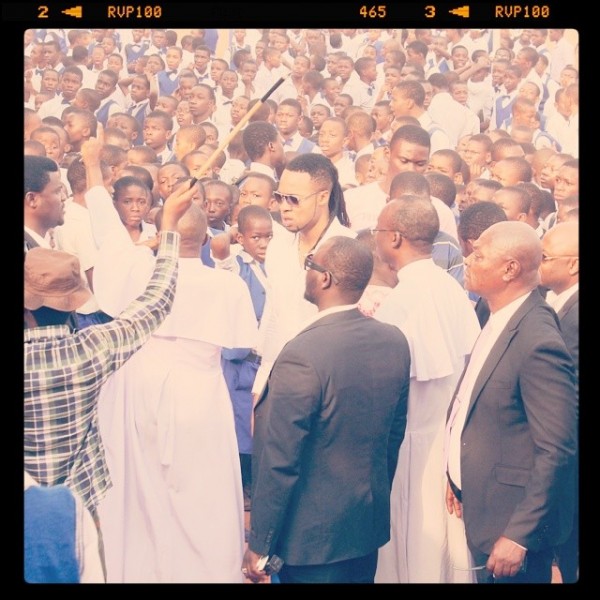 Flavour visits alma mater in school uniform (6)