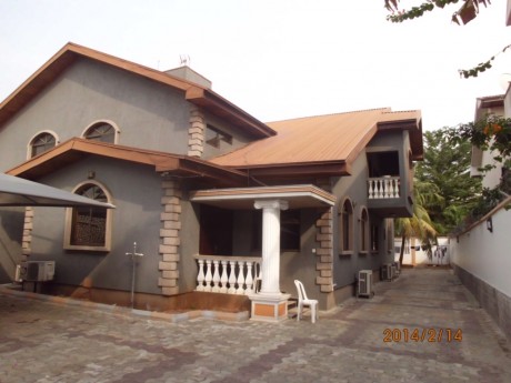 House of Late Singer, Goldie Harvey