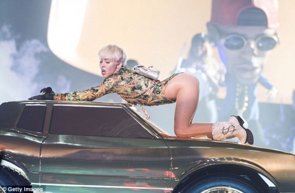 Miley Cyrus (4)