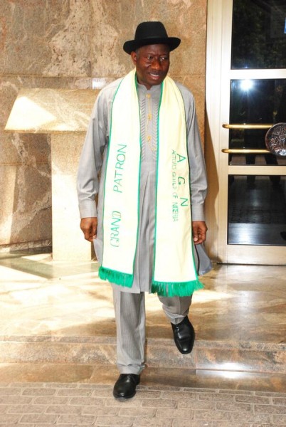 Nollywood actors visit Goodluck Jonathan at State House, Abuja (2)