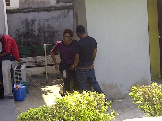 Brymo and his girlfriend before court session, Photo: NET