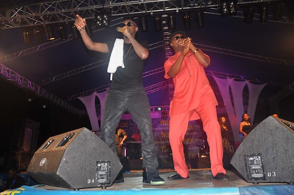 2face an Tony One Week performing