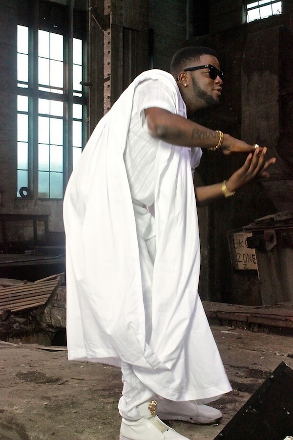 Behind-the- scene-of -'Shake Body' Skales dancing to shakebody