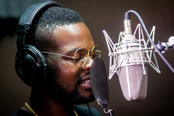 Falz vocing his verse