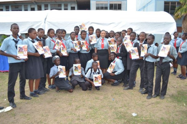 Iyabo at the alma mater 9