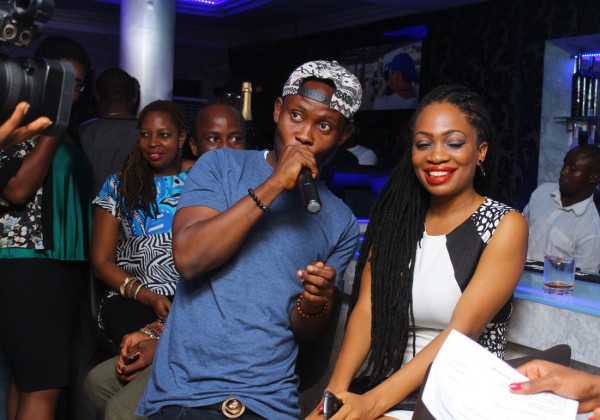 Hycent serenades Teni