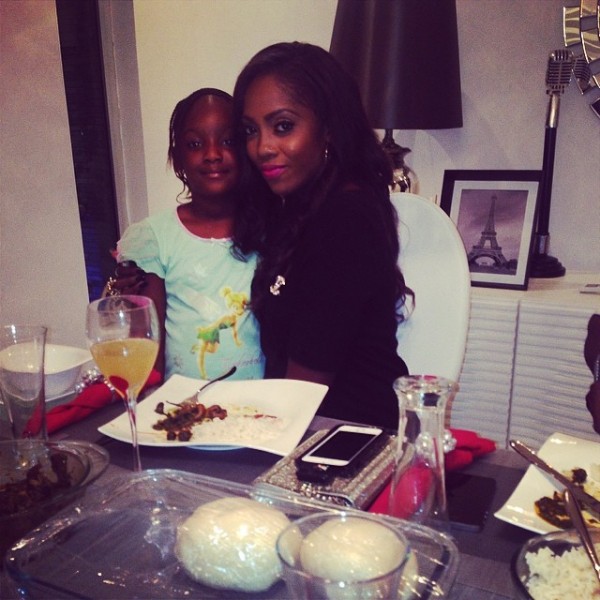 Tiwa Savage and hubby Tee Billz have dinner at the Idibia’s before night gig (2)