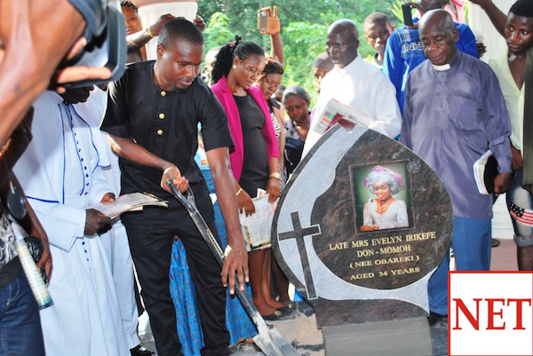 Pictures from Kefee's burial-16