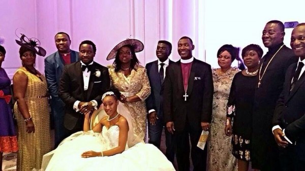 Sonnie Badu weds lover in the UK 3