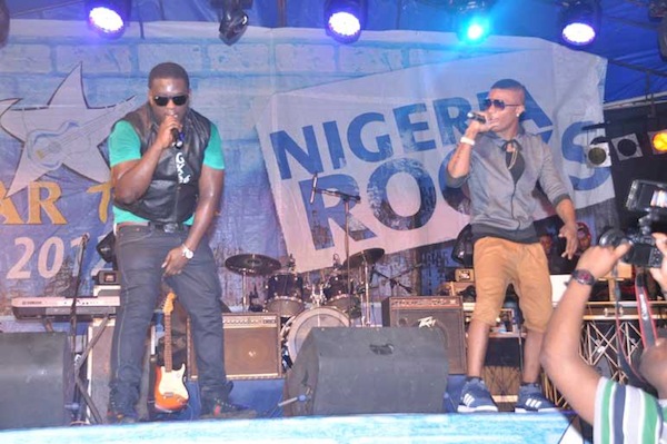 Wande with Wizkid on stage