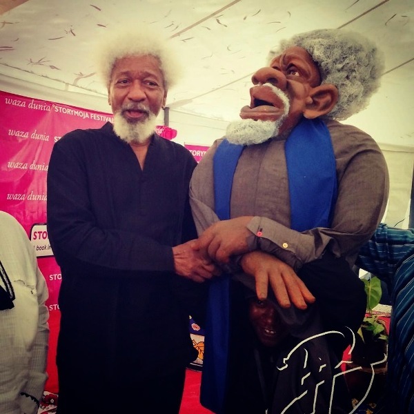Wole Soyinka meets his look alike in Nairobi 2