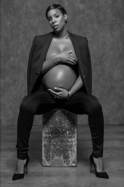 Kelly Rowland poses nude for elle magazine 1