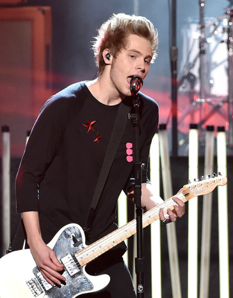 5sos-american-music-awards-2014-amas