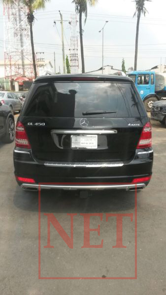 Davido expends over N30m on cars for manager, producer 01