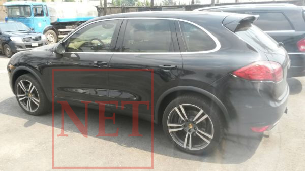 Davido expends over N30m on cars for manager, producer 02