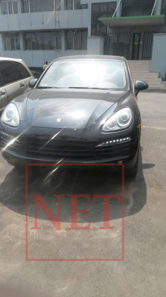 Davido expends over N30m on cars for manager, producer 03