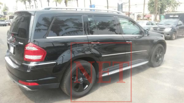 Davido expends over N30m on cars for manager, producer