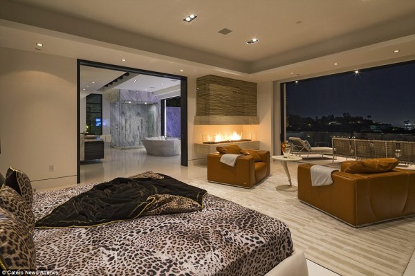 $70m Beverly Hills mansion Beyonce and Jay Z lost to Swedish billionaire 09