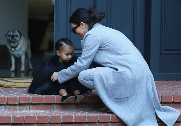 Kim kardashian and North West 01
