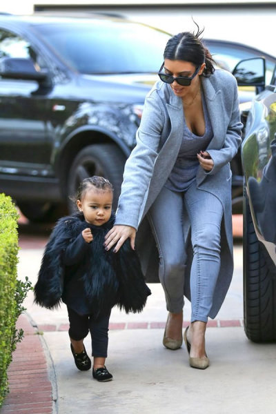Kim kardashian and North West 03