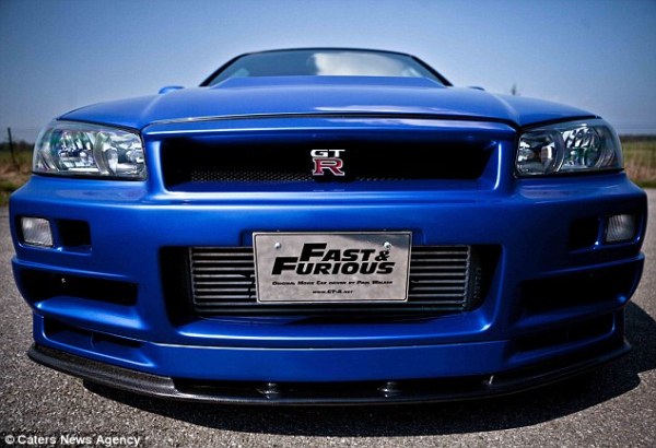 Paul walker in Fast & Furious 07