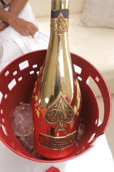 Behind-The_Scene Photos From Praiz's 'Heartbeat' video shoot (15)