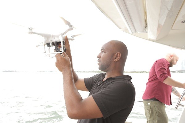 Behind-The_Scene Photos From Praiz's 'Heartbeat' video shoot (27)