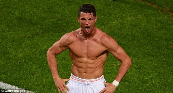 CRISTIANO RONALDO celebrated a goal against Atletico Madrid in the Champions League 2014