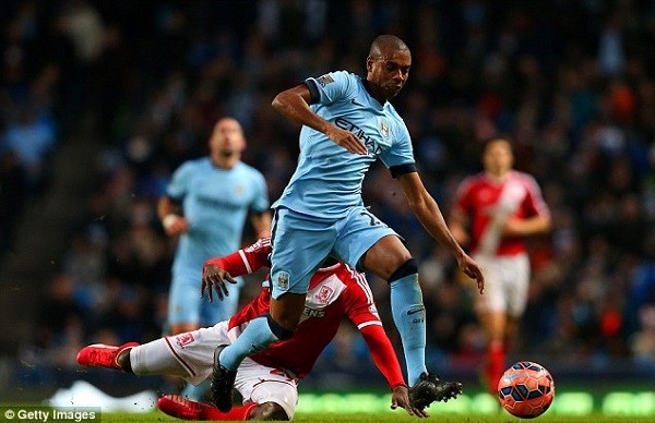 Manchester City's Fernandinho has been banned from driving for six months for speeding twice in two days (2)
