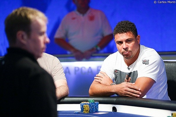 The 38-year pulls his best poker face as he heads towards an almost £30,000 windfall