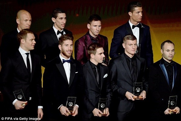 The nine players in attendance, excluding Brazilians David Luiz and Thiago Silva, pose with their awards