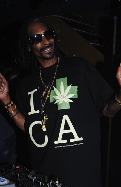 (Snoop and Pharrell had previously worked together on 2004 hit 'Drop It Like It's Hot', which became Snoop's first US number one. Photo: Bang Showbiz)