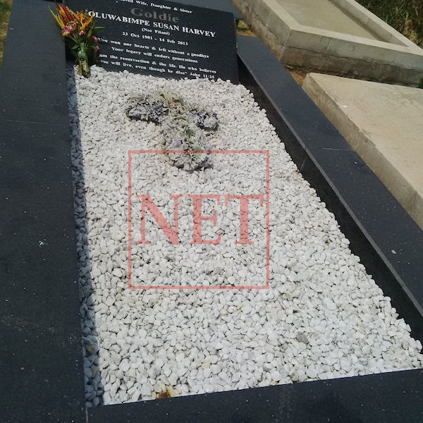 Exclusive photo of Goldie's tombstone