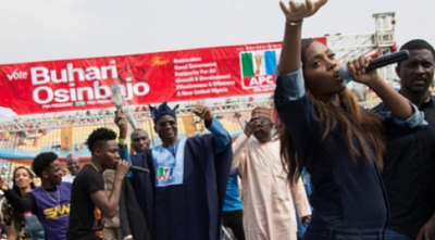 (Tiwa savage dancing shoki at the APC rally in Lagos)