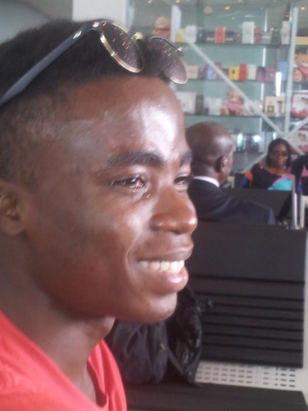 Emotional Mfoniso at the airport before departure.