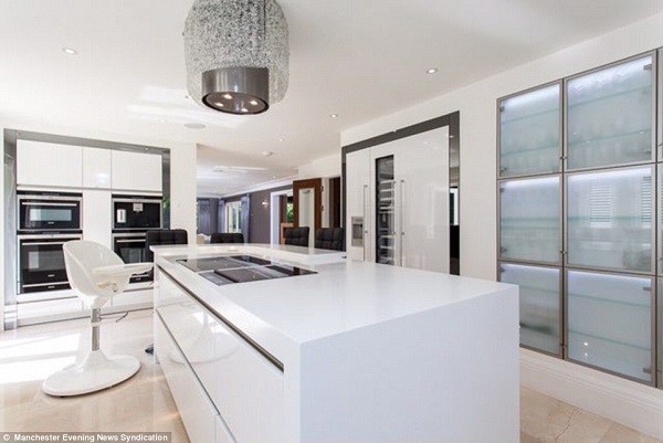 The kitchen in the luxury six-bedroom £4.15m mansion which Di Maria and his family were renting