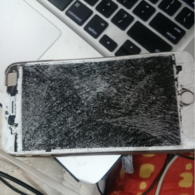 The smashed iPhone 6