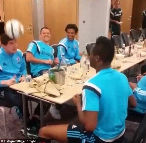 Drogba, goalkeeper Thibaut Courtois is the next to take the ball, heading back to John Obi Mikel