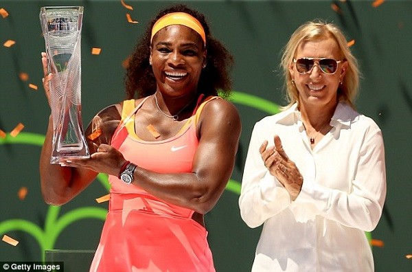 Serena Williams was presented with the Butch Buchholz Trophy by Martina Navratilova