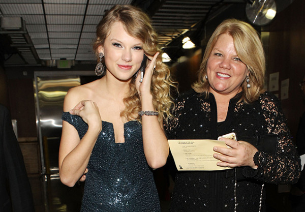 Taylor Swift and Andrea